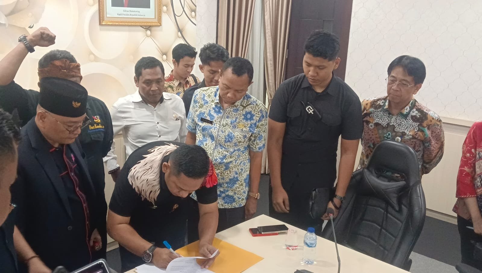 Dugaan Penghinaan Jurnalis, Ahmad Husein Desak Plt. Bupati Bekasi Evaluasi Kadis LH 2 IMG 20261015 WA0179