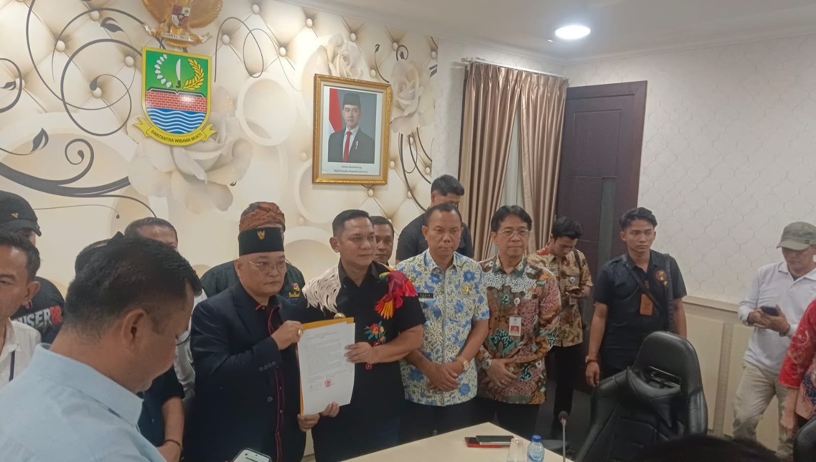 Dugaan Penghinaan Jurnalis, Ahmad Husein Desak Plt. Bupati Bekasi Evaluasi Kadis LH 5 IMG 20261015 WA0185